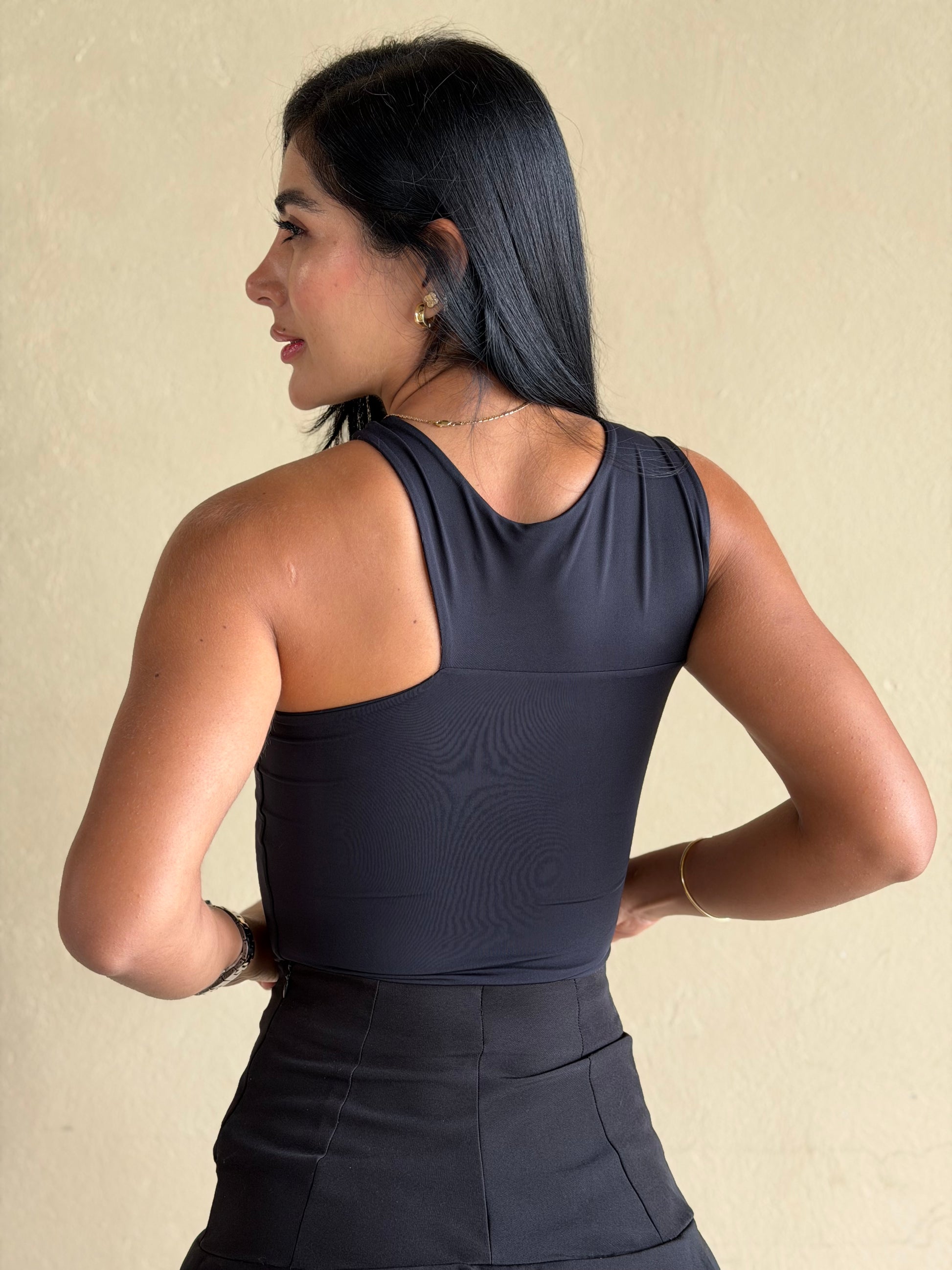 Body Siso escote diagonal
