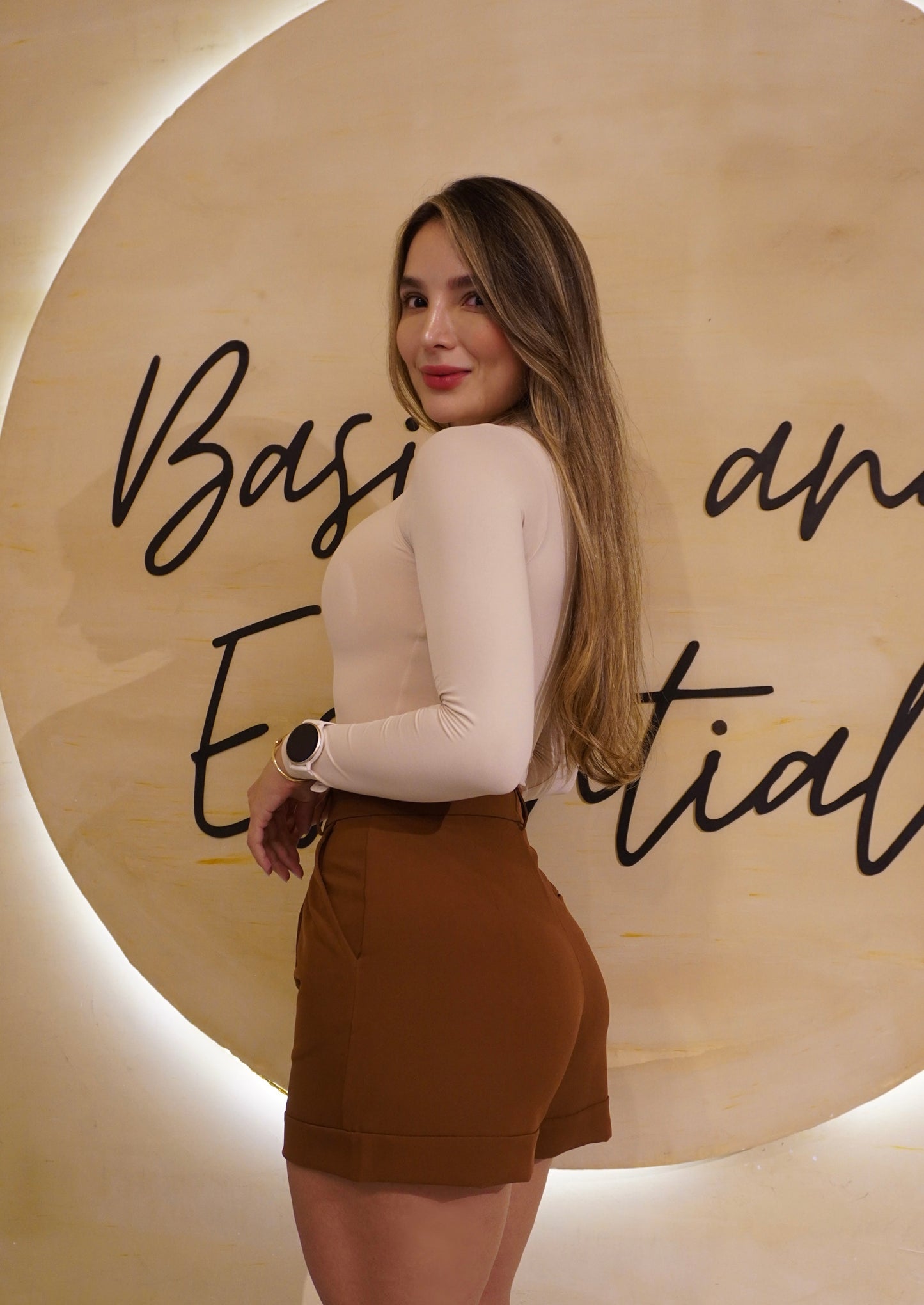 Short tela café