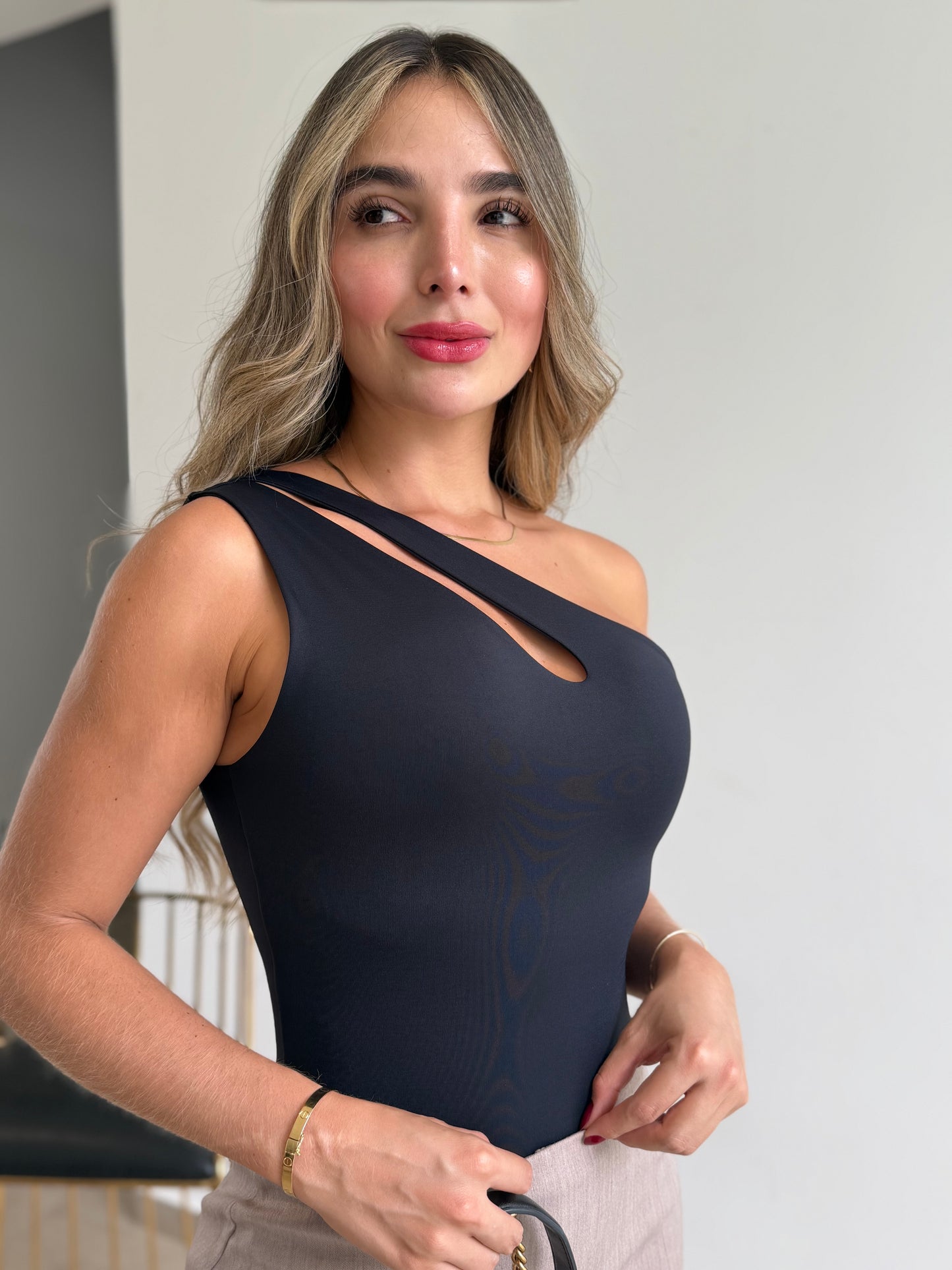 Body un solo hombro gota negro