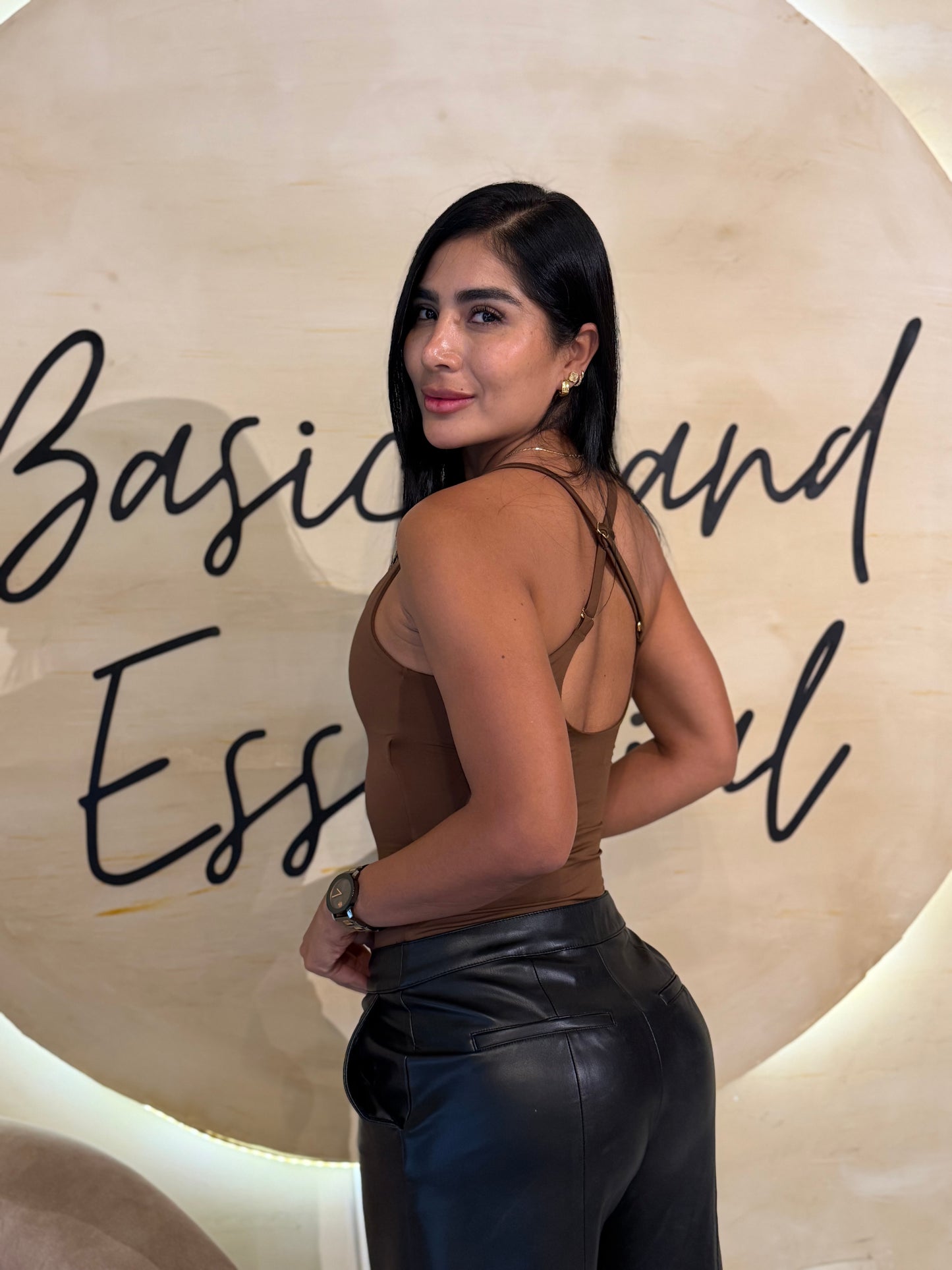 Body top invisible café