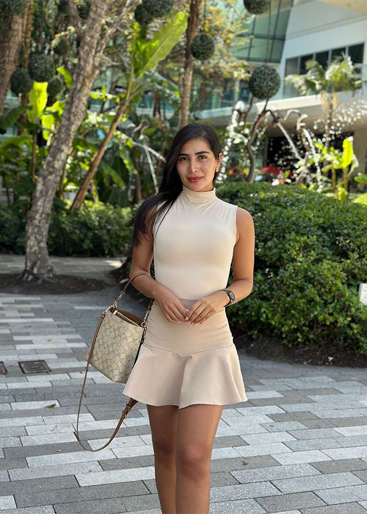 Básico Cuello Alto Nude