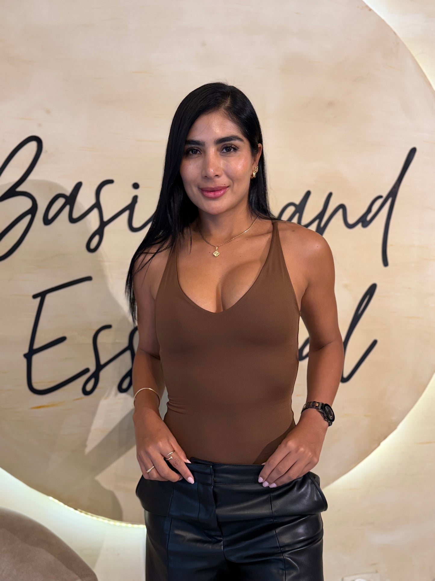 Body top invisible café