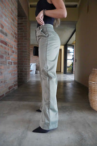 Pantalón clásico satín verde S