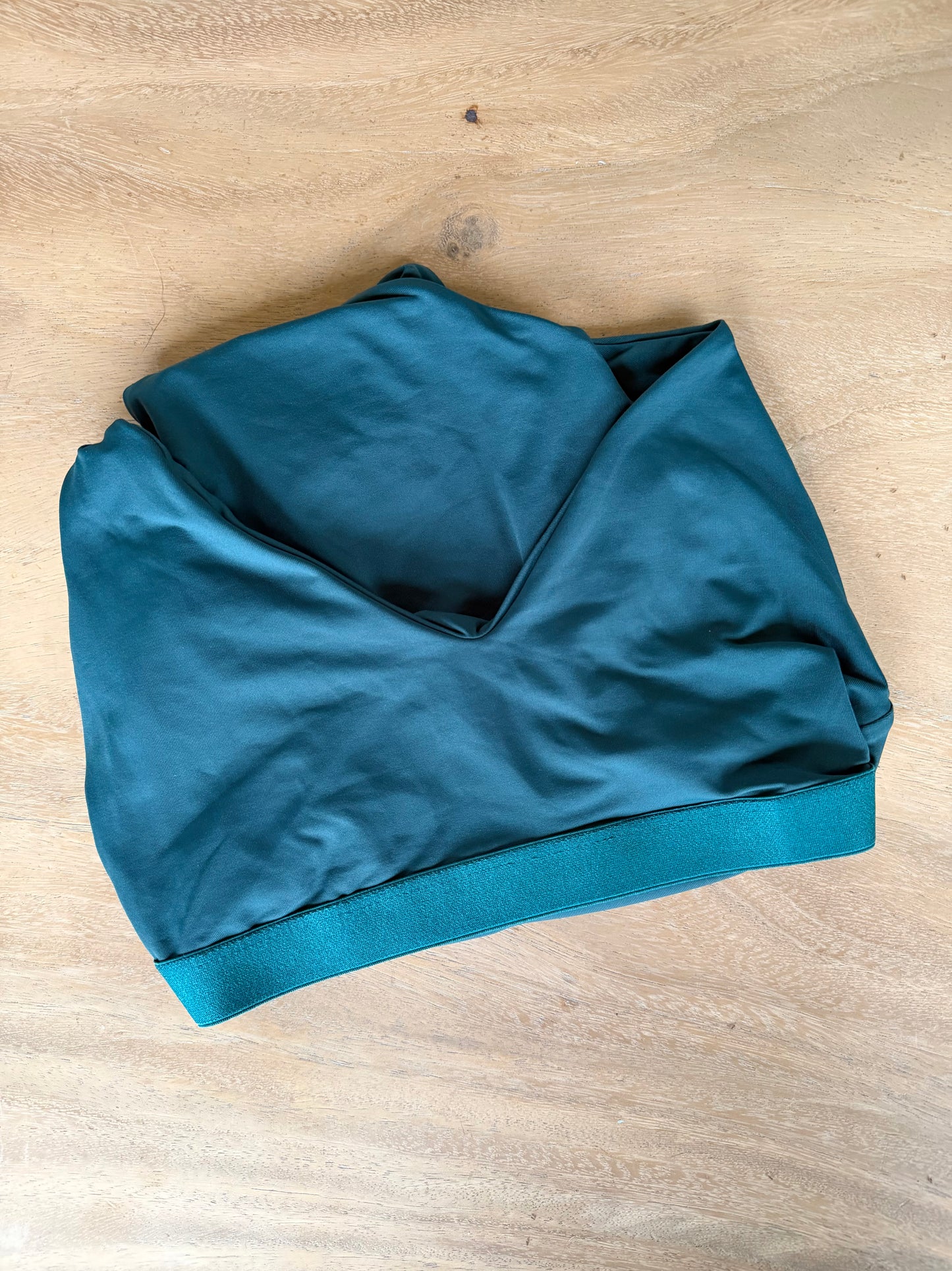 Destapado top invisible verde petroleo