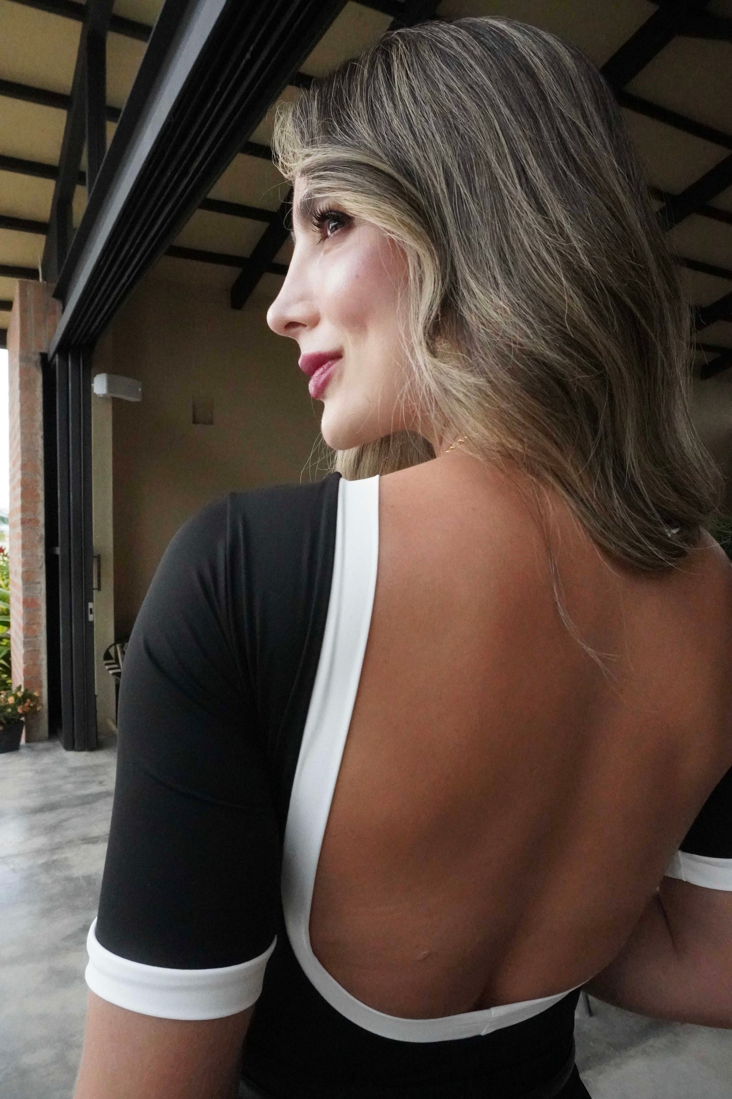 Body bloques escote negro