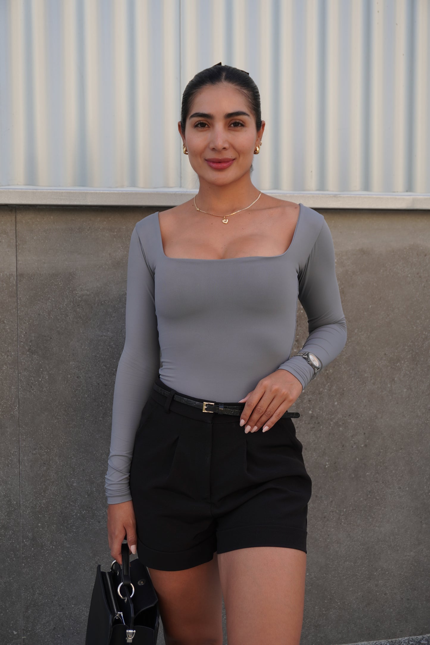 Body cuadro manga larga gris