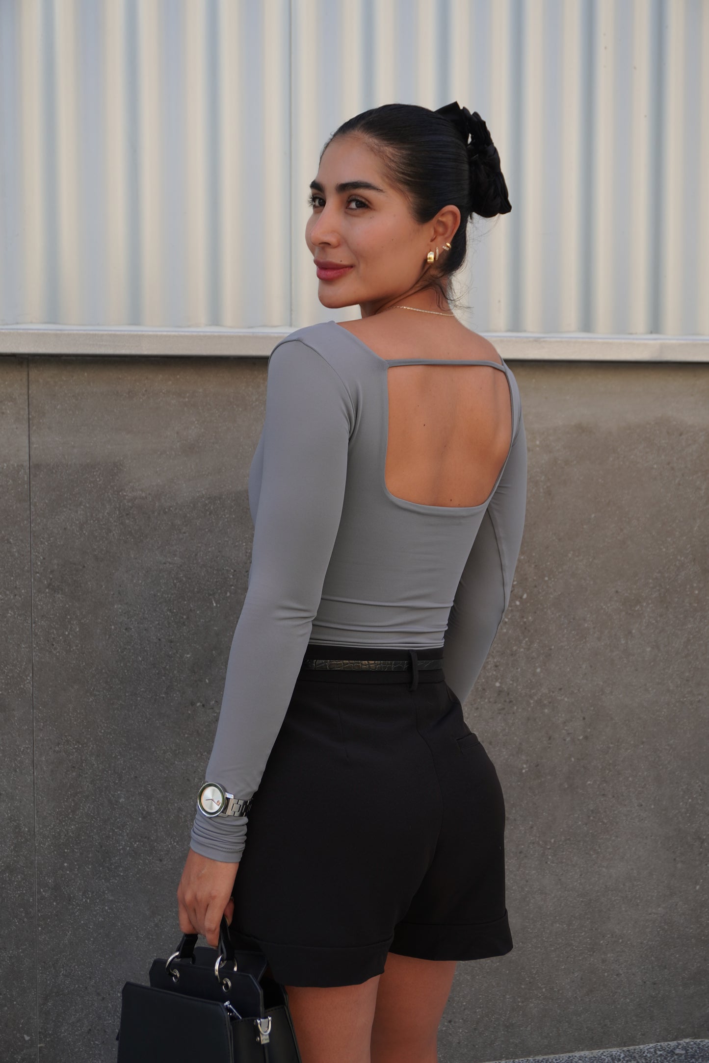Body cuadro manga larga gris