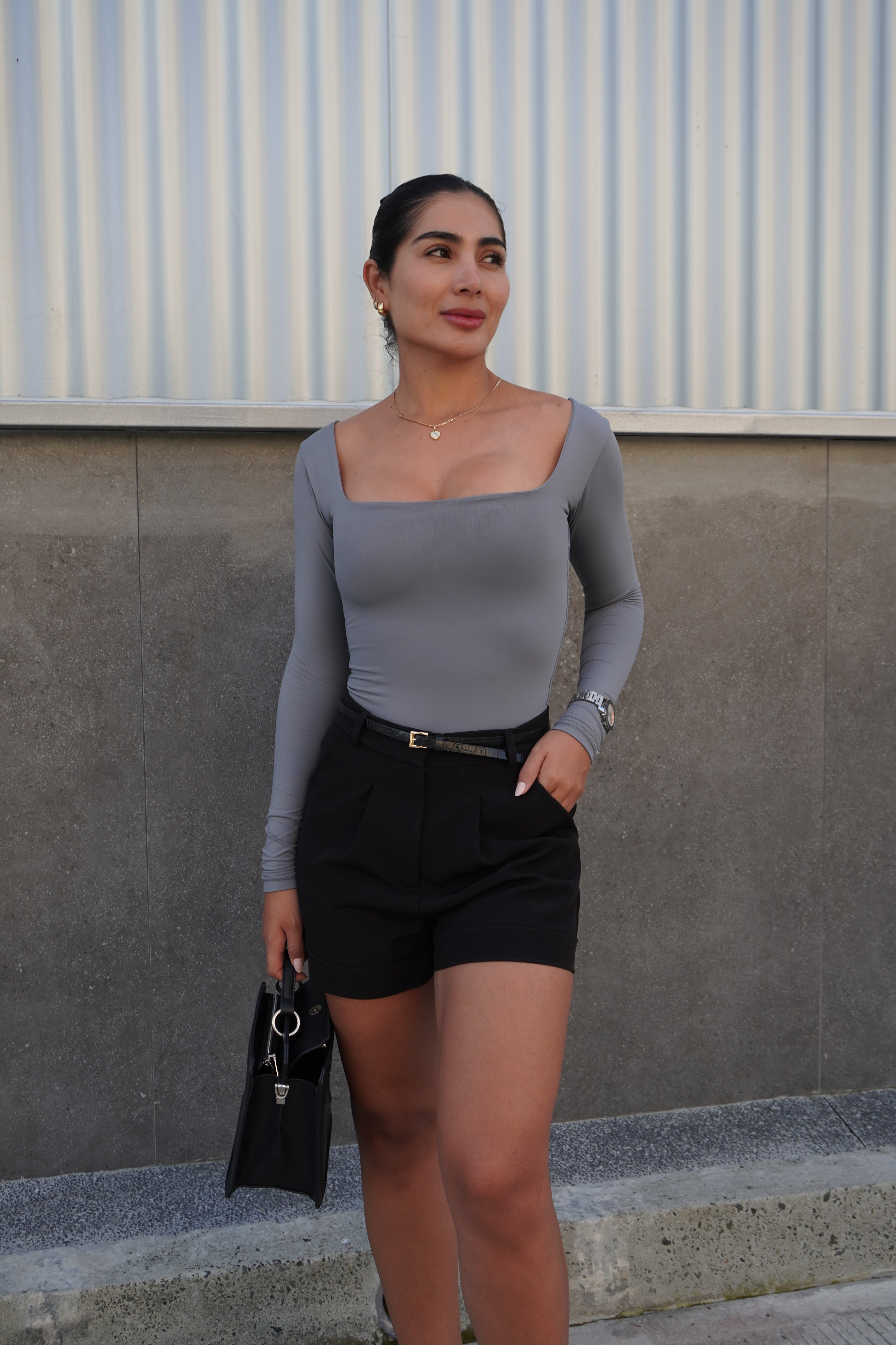 Body cuadro manga larga gris