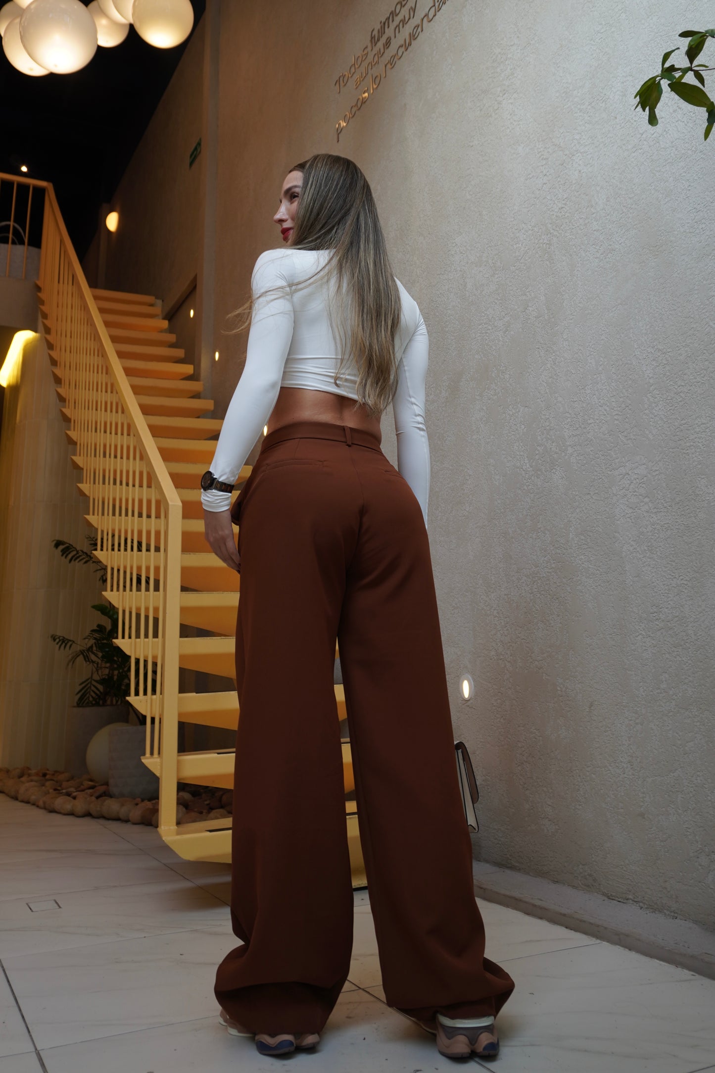 Pantalon clasico cafe