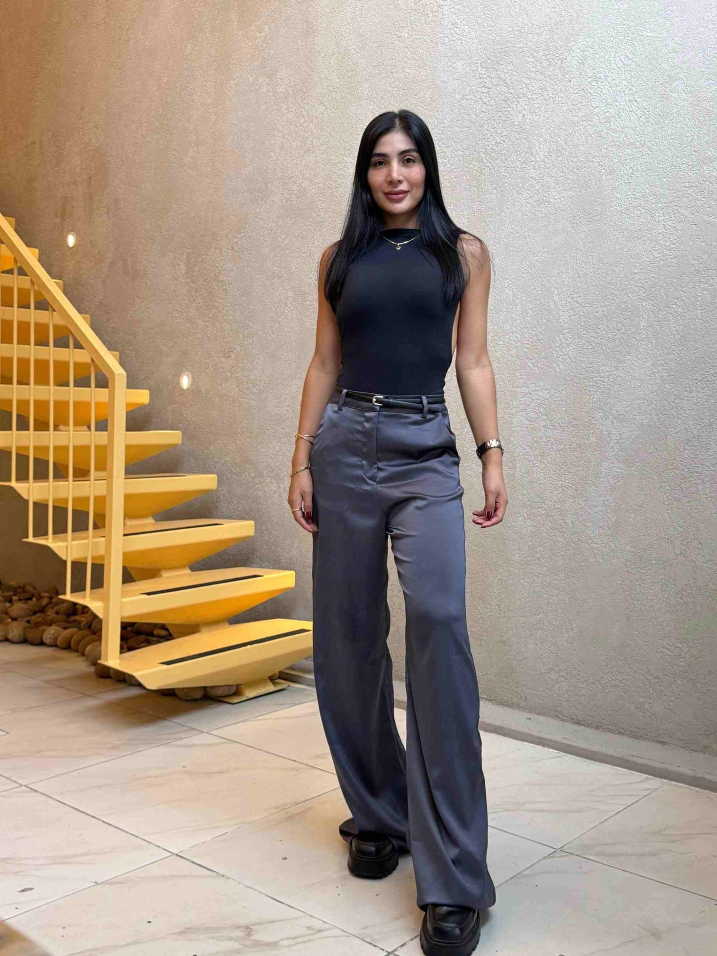 Pantalón Satín Gris