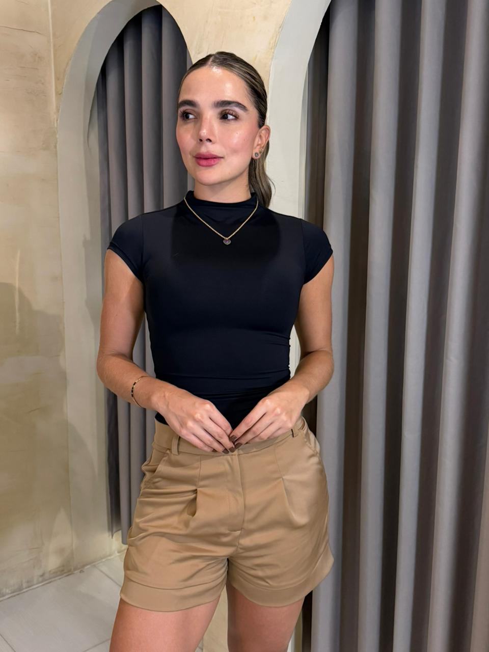 BLUSA CUELLO INCLUIDO