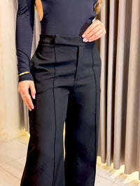 Pantalón tiro medio