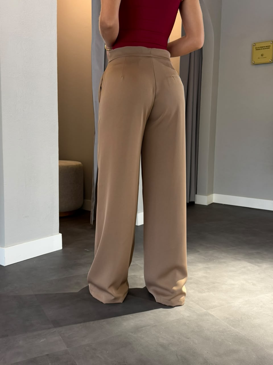Pantalon tiro medio